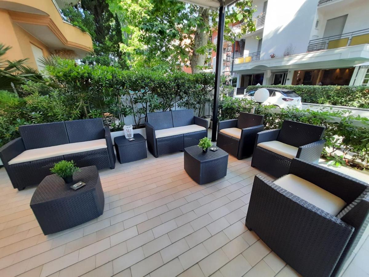 Hotel Barbiani Riccione Exteriér fotografie