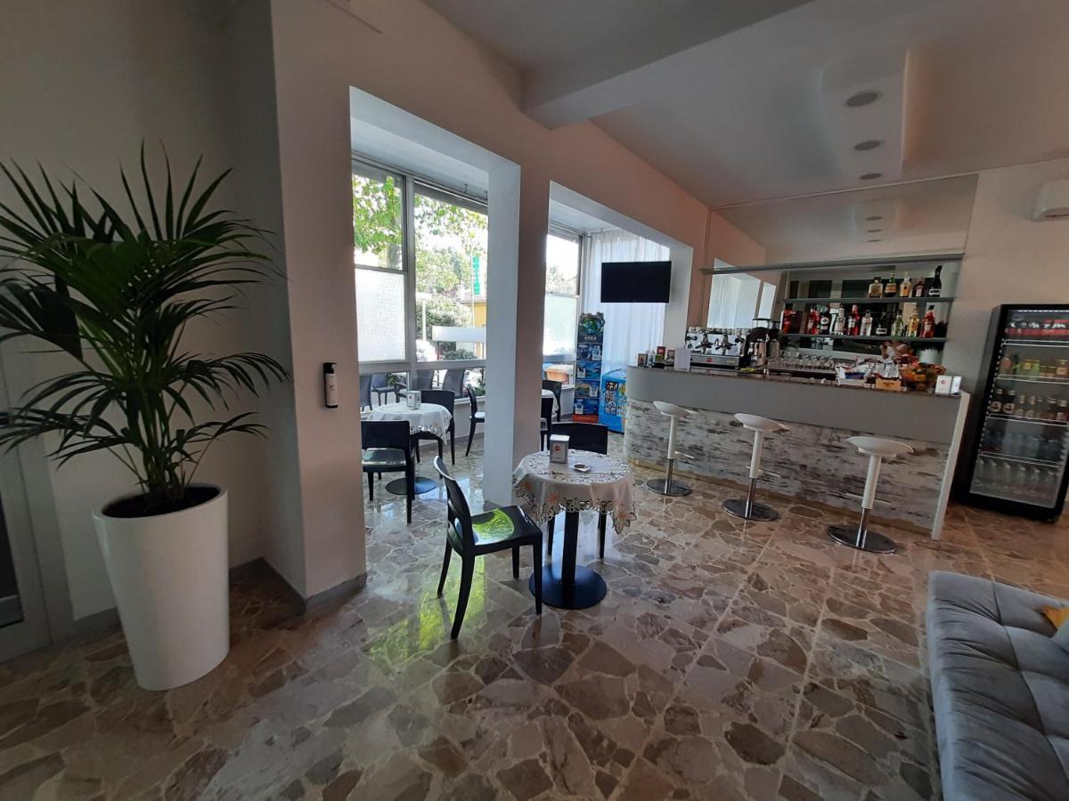 Hotel Barbiani Riccione Exteriér fotografie